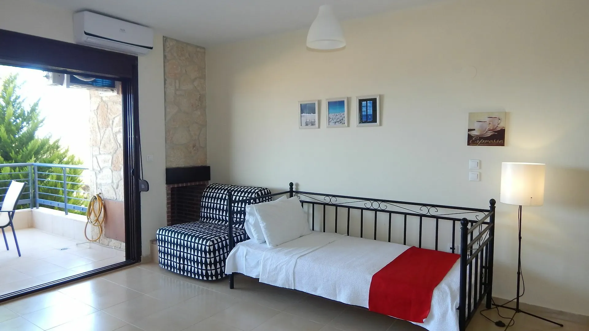 Kripis Studio Paliouri 0*,